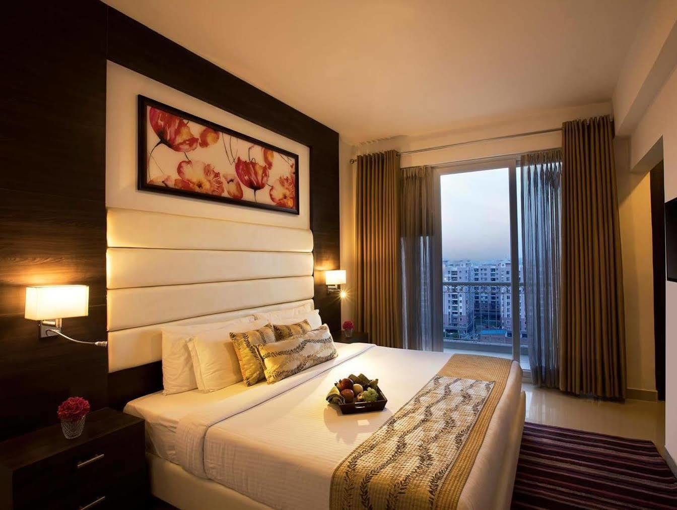 Golden Tulip Bhiwadi Hotel Exterior photo